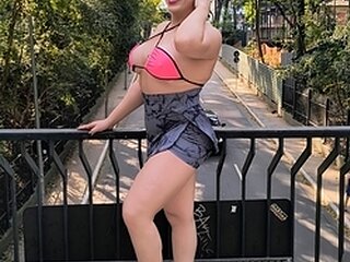Ewyning Ativassa Porn Show