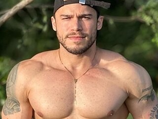 Lucas Bunkeer Porn Show