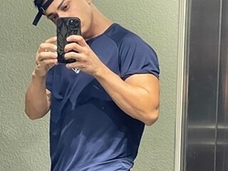 Deeph Porn Show