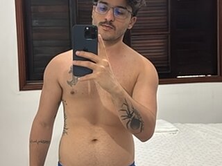 S Silvva Porn Show