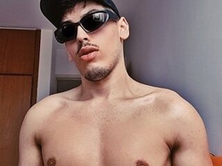Alexx Melloo Porn Show