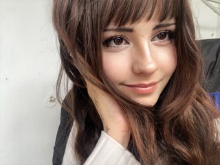 EllaYoung Porn Show