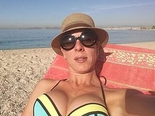 Estefania24CM Porn Show