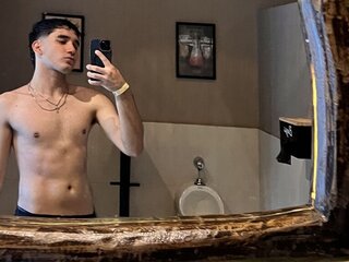 LeoPardos Porn Show