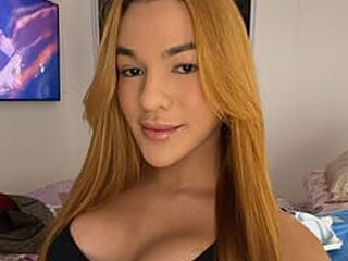 Luar Trans Porn Show