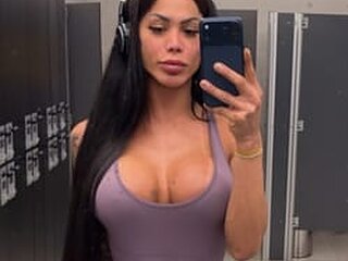 Gaby Bella Porn Show