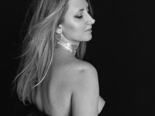 NikkiMistress Porn Show