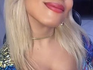 Jujuzinha Porn Show
