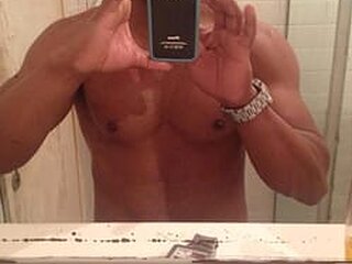 Moreno 24cm Porn Show