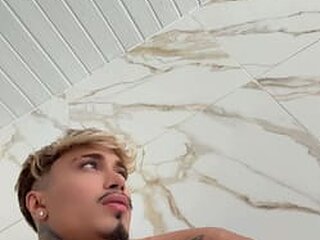 Julio Bianche OF Porn Show