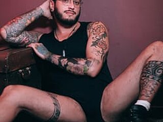 Léo Ferraz Tatto Porn Show