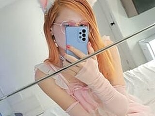 Lunes Doll Porn Show